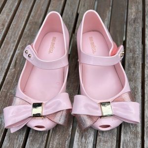 Sz 9 GUC Mini Melissa bow shoes